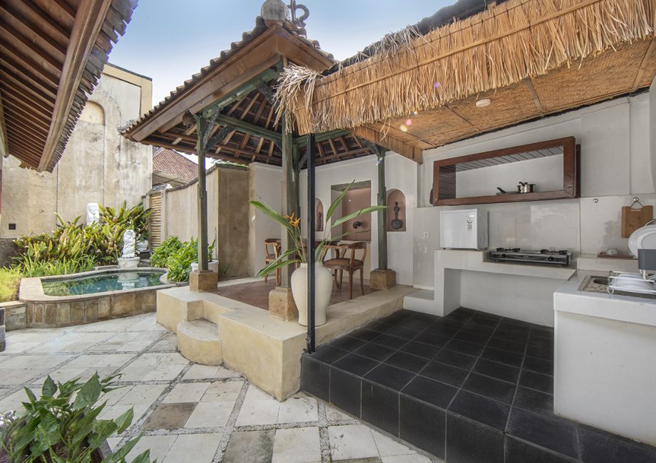 kamasan villa alam puri residence