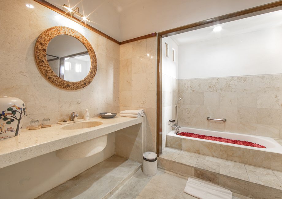 kamasan villa alam puri residence