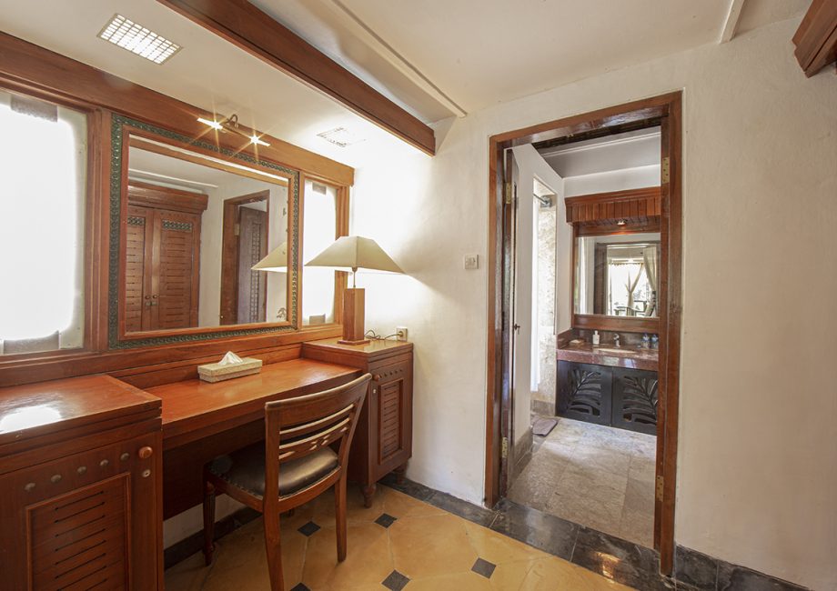 Ridi Senior alam puri residence